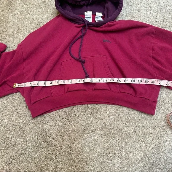 Levi’s 90s Retro Colorblock Berry Pink And Purple Crop Hoodie Size Large lounge - Picture 2 of 7